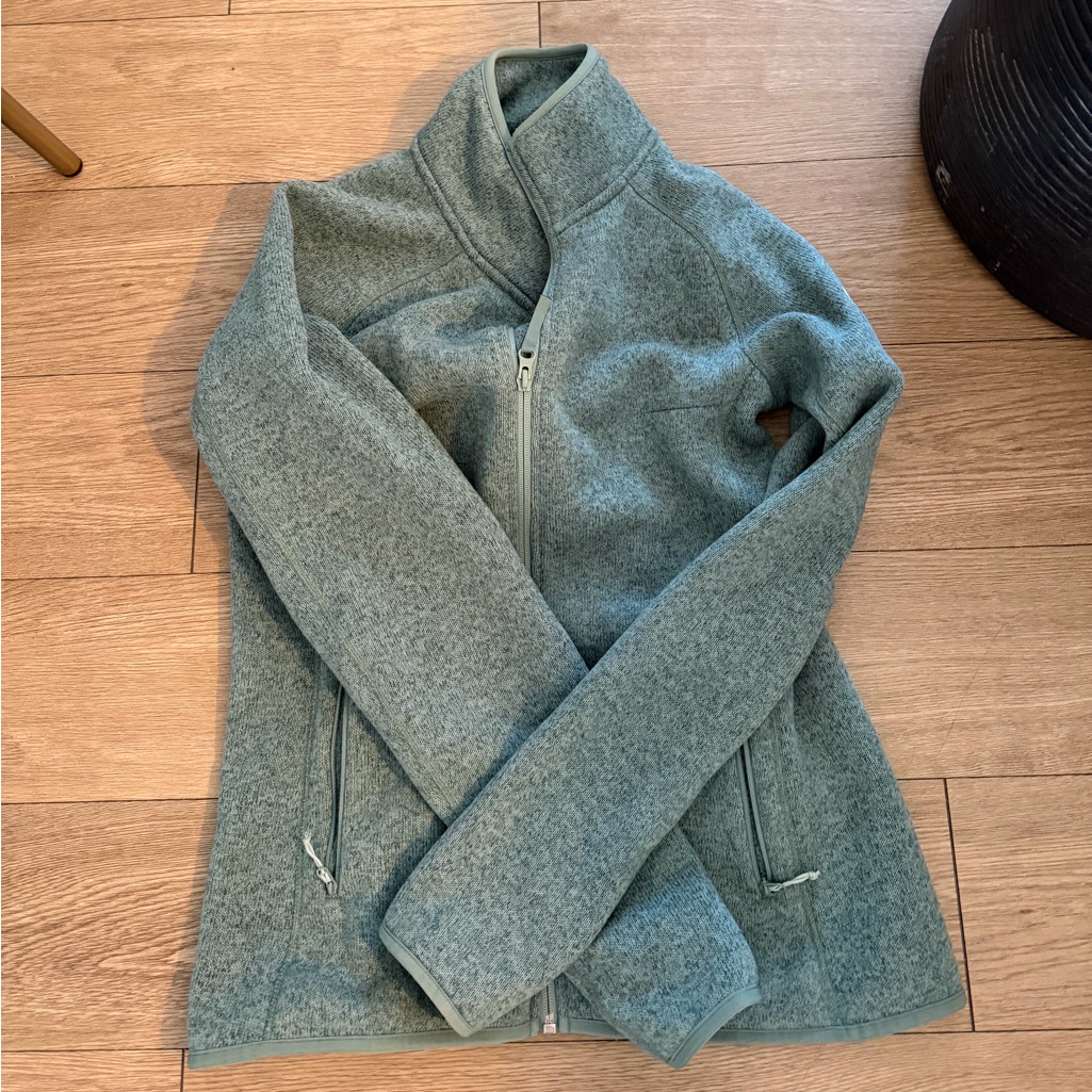 Shelly Hansen Brand New Green Fleece Perfect Condition Size Medium